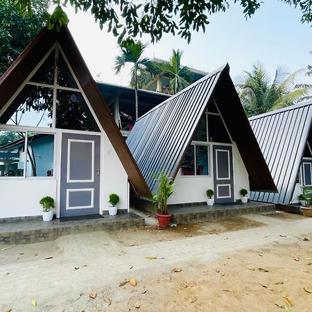 Urban Villa Guwahati Bagian luar foto
